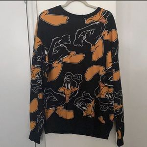 H&M Daffy Duck sweater XL excellent condition